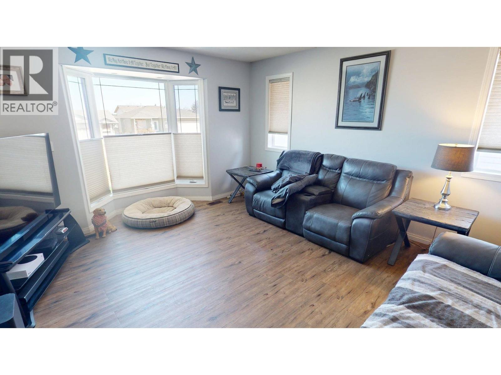 9615 113 AVENUE - 3