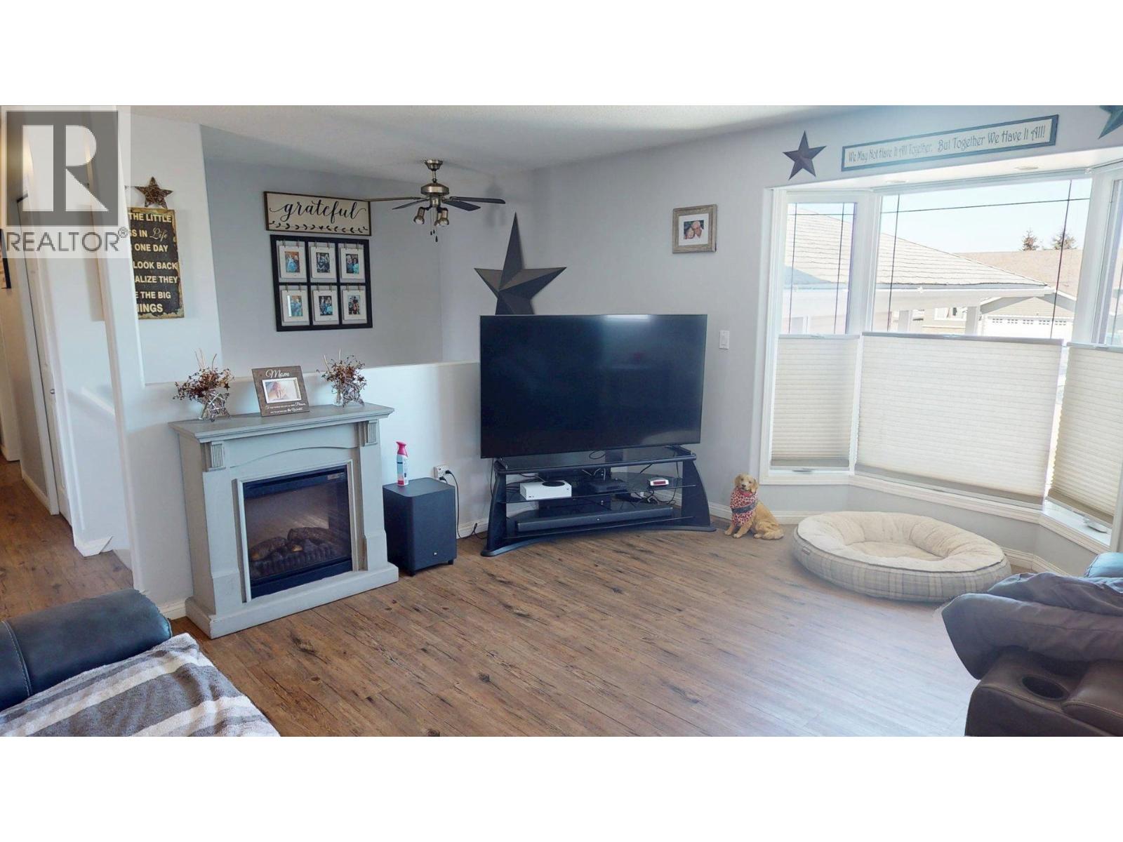 9615 113 AVENUE - 2