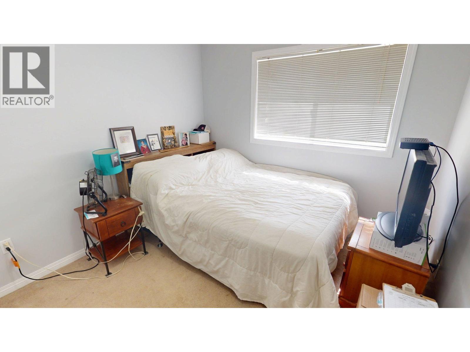 9615 113 AVENUE - 17