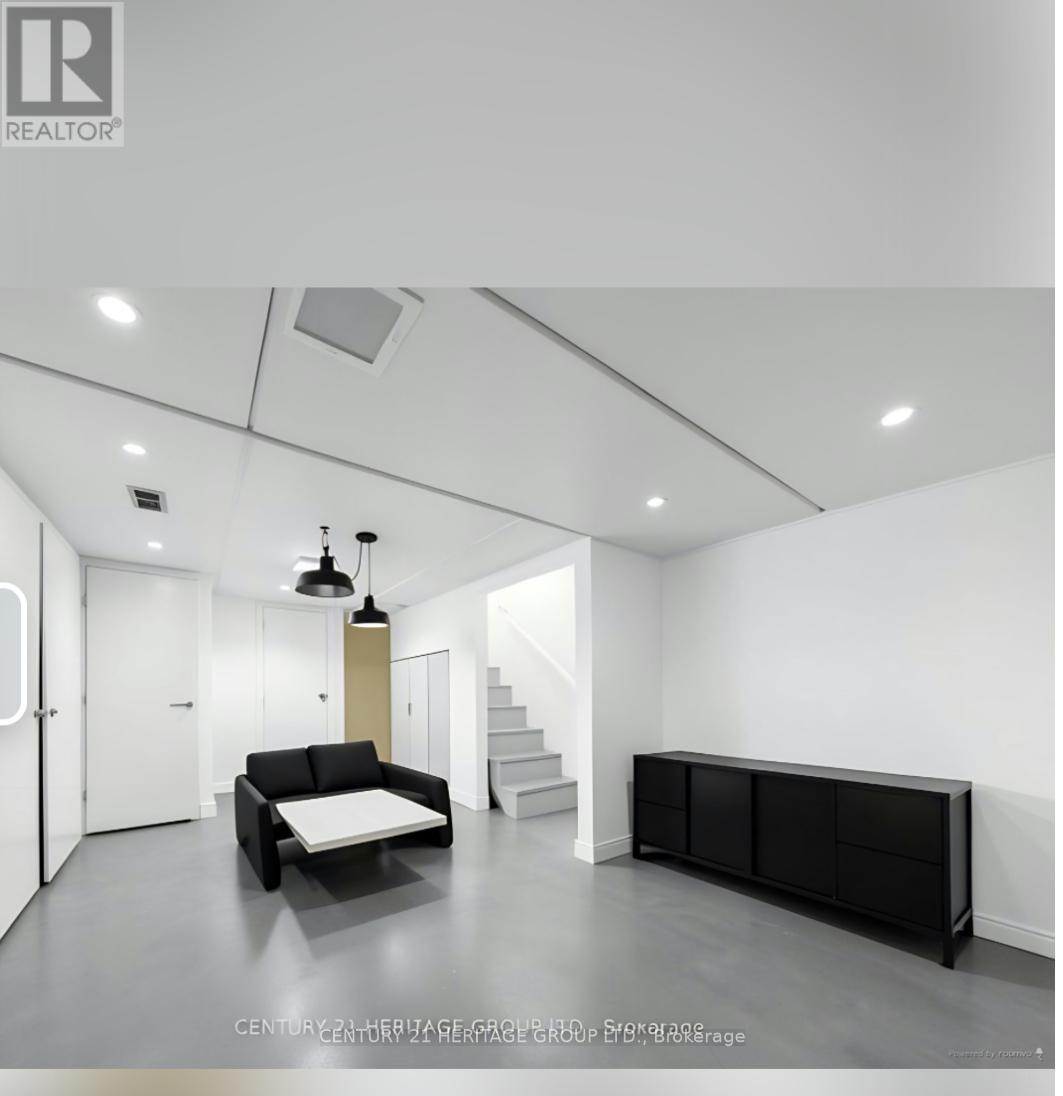 403 BROCK AVENUE - 25