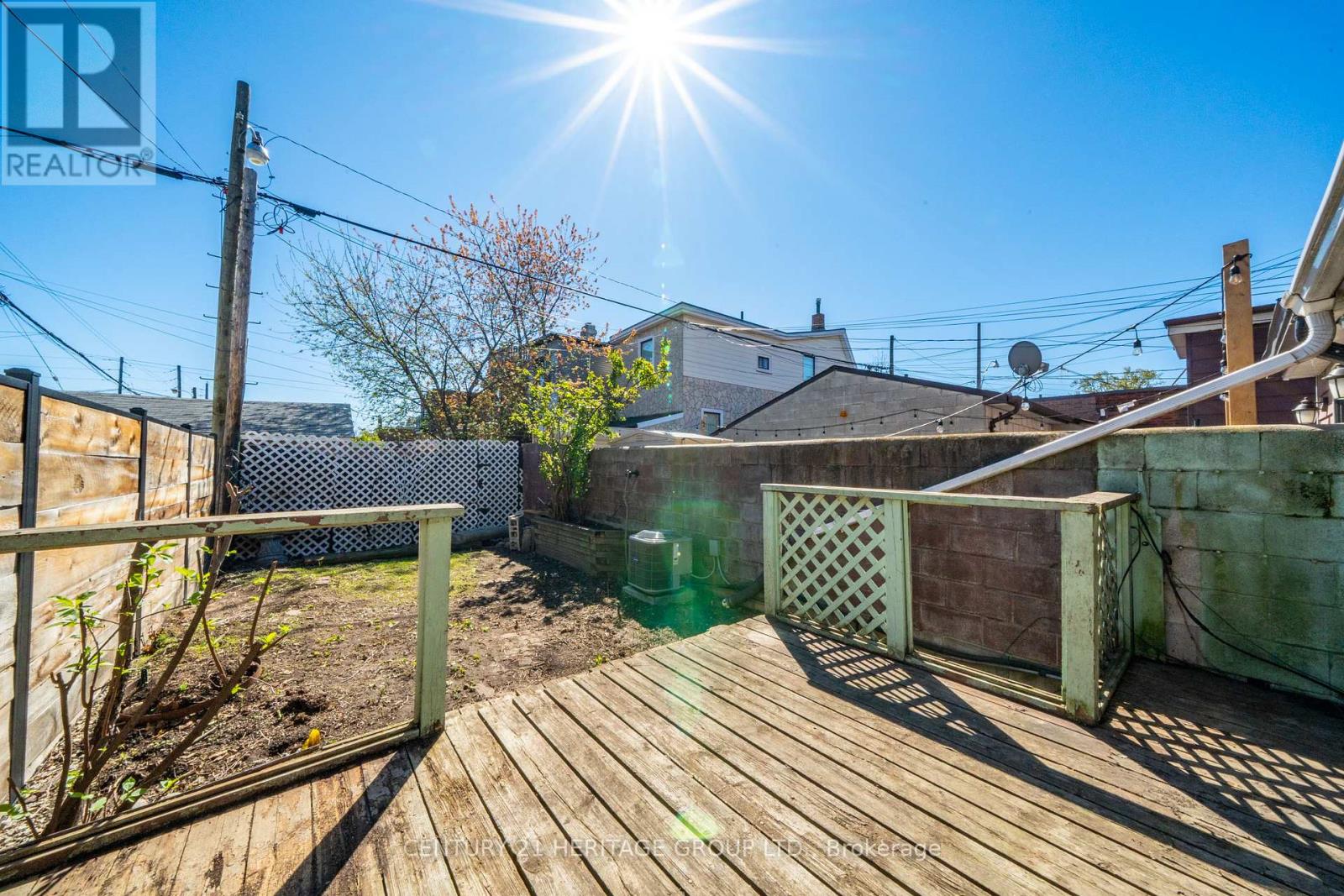 403 BROCK AVENUE - 27