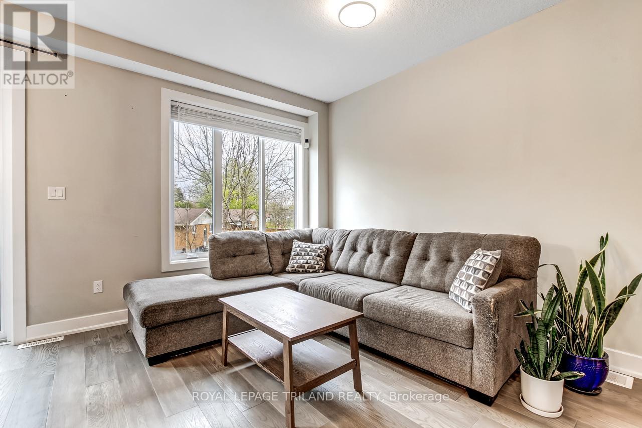 #62 601 LIONS PARK DRIVE - 14