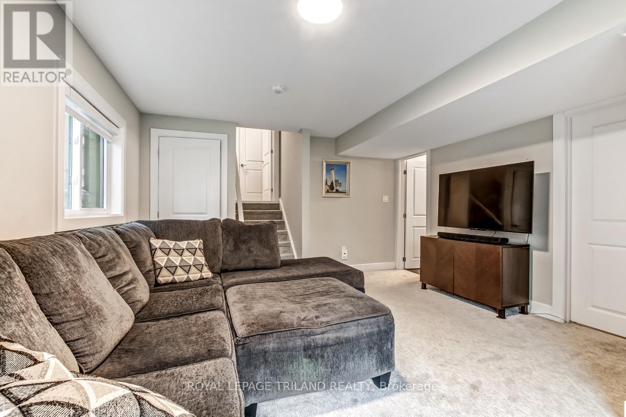 #62 601 LIONS PARK DRIVE - 6
