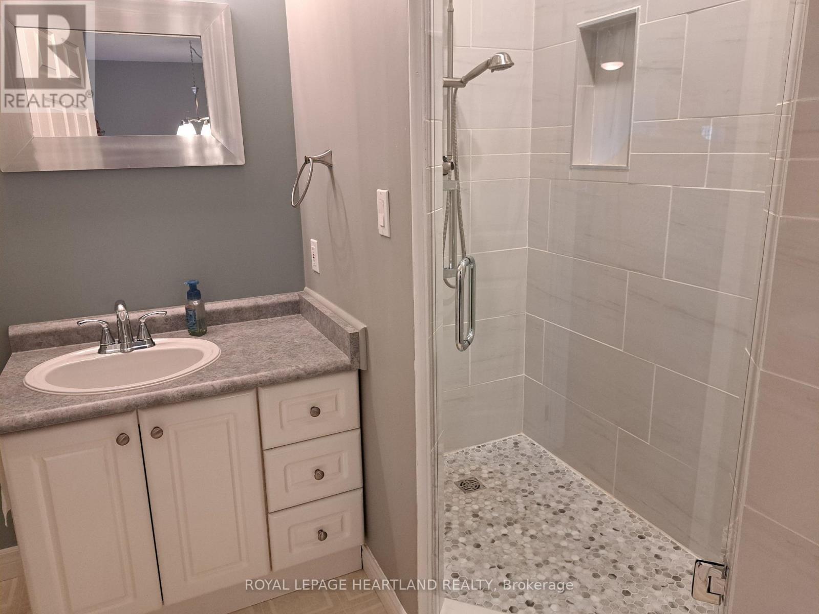 14 BROOKSIDE PLACE - 17