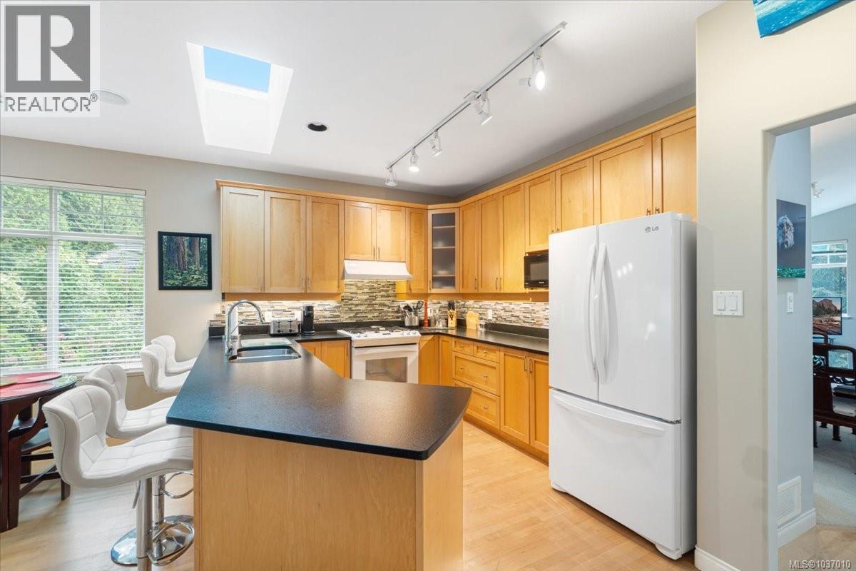 1266 Saturna Dr - 18