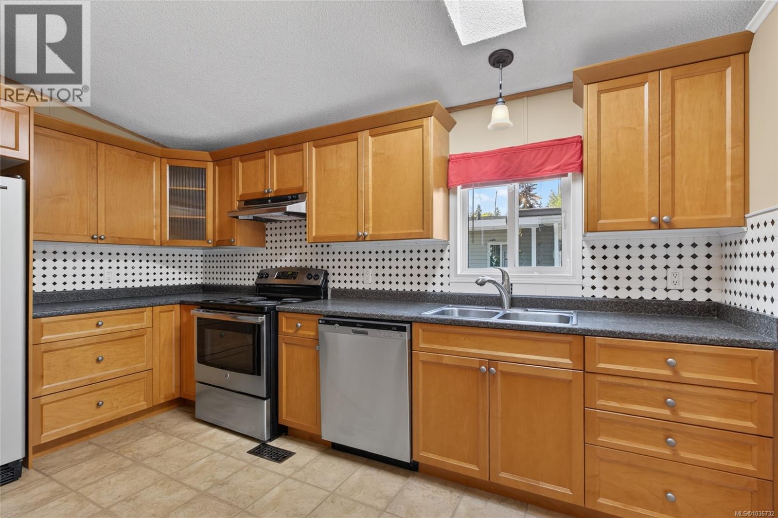 #17 2140 20th St - 19