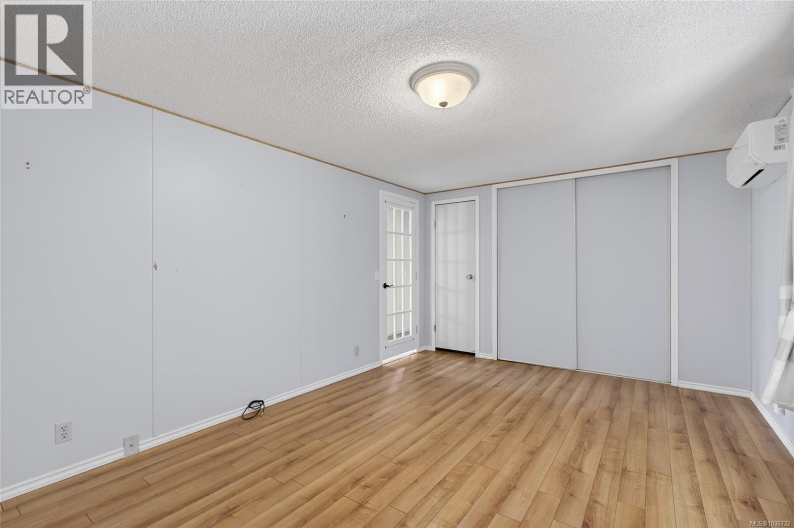 #17 2140 20th St - 25