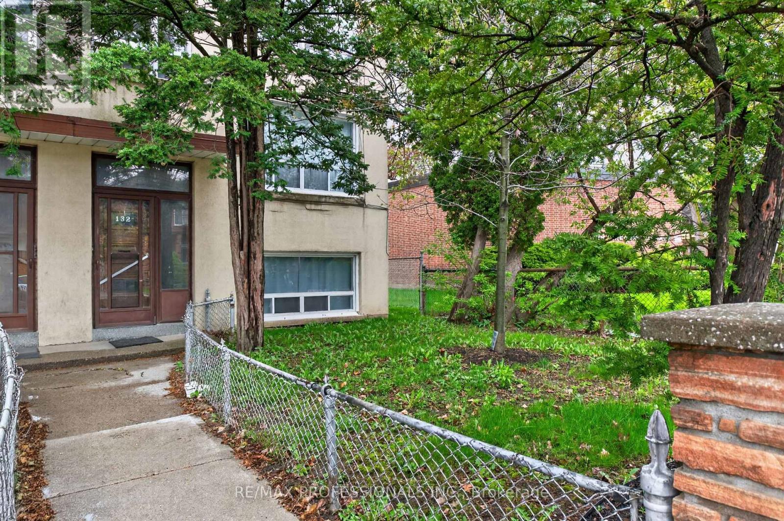 132-134 TROWELL AVENUE - 12