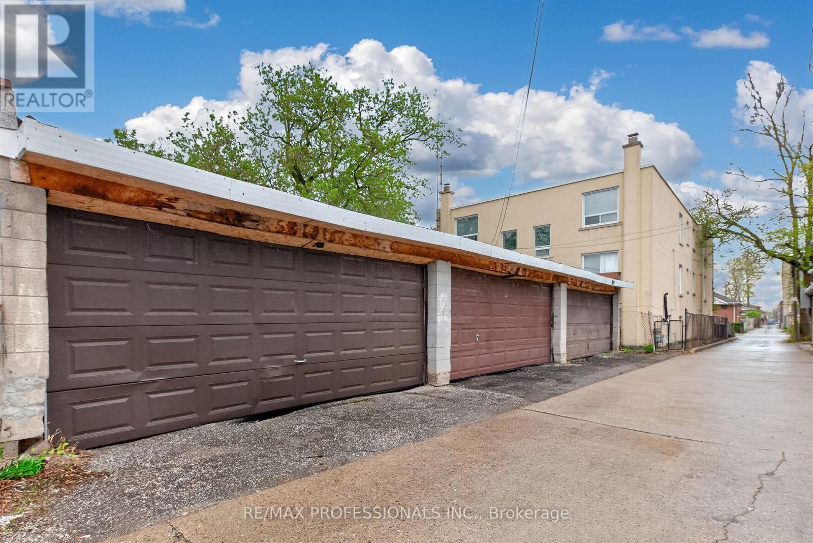 132-134 TROWELL AVENUE - 29