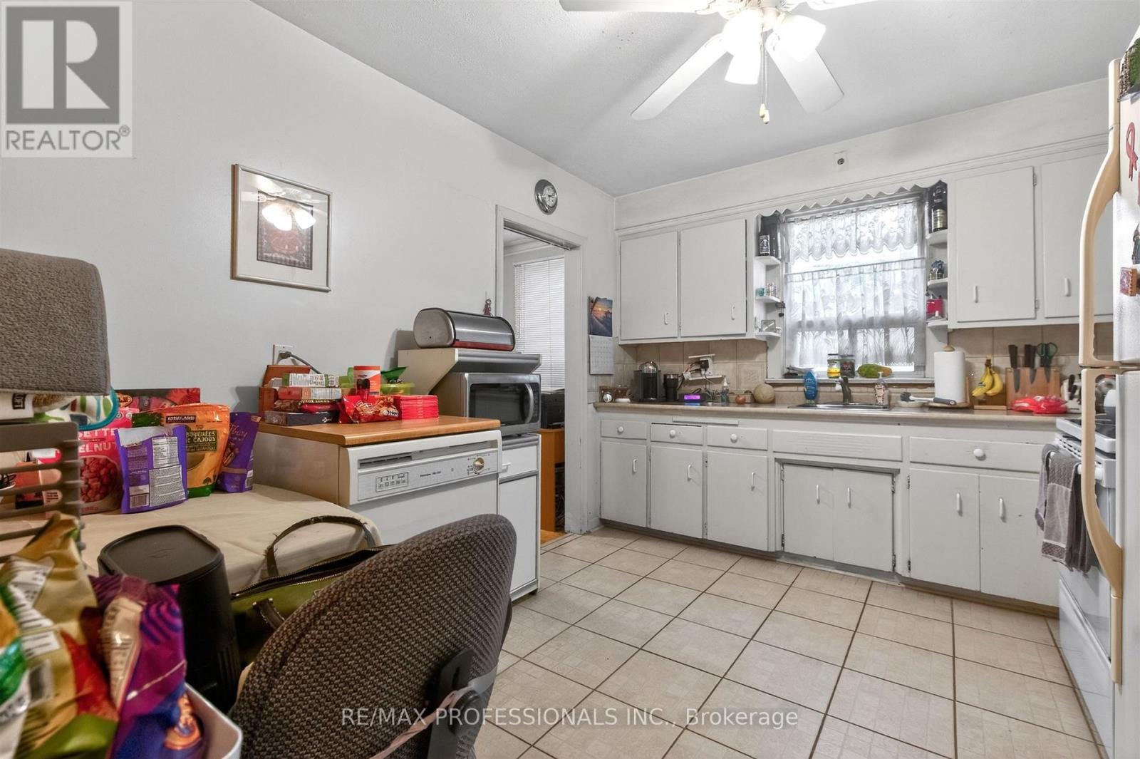 132-134 TROWELL AVENUE - 7
