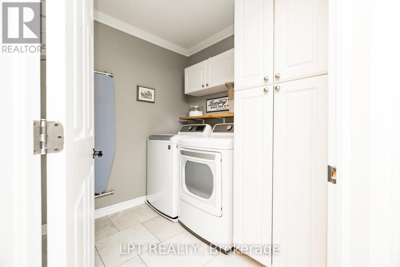 45 CANADIAN DRIVE - 26