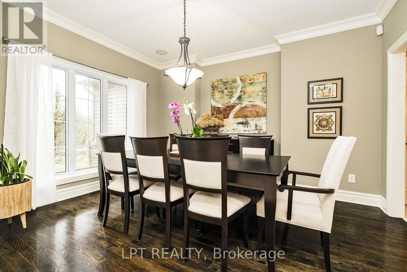 Large windows, great natural light throughout
