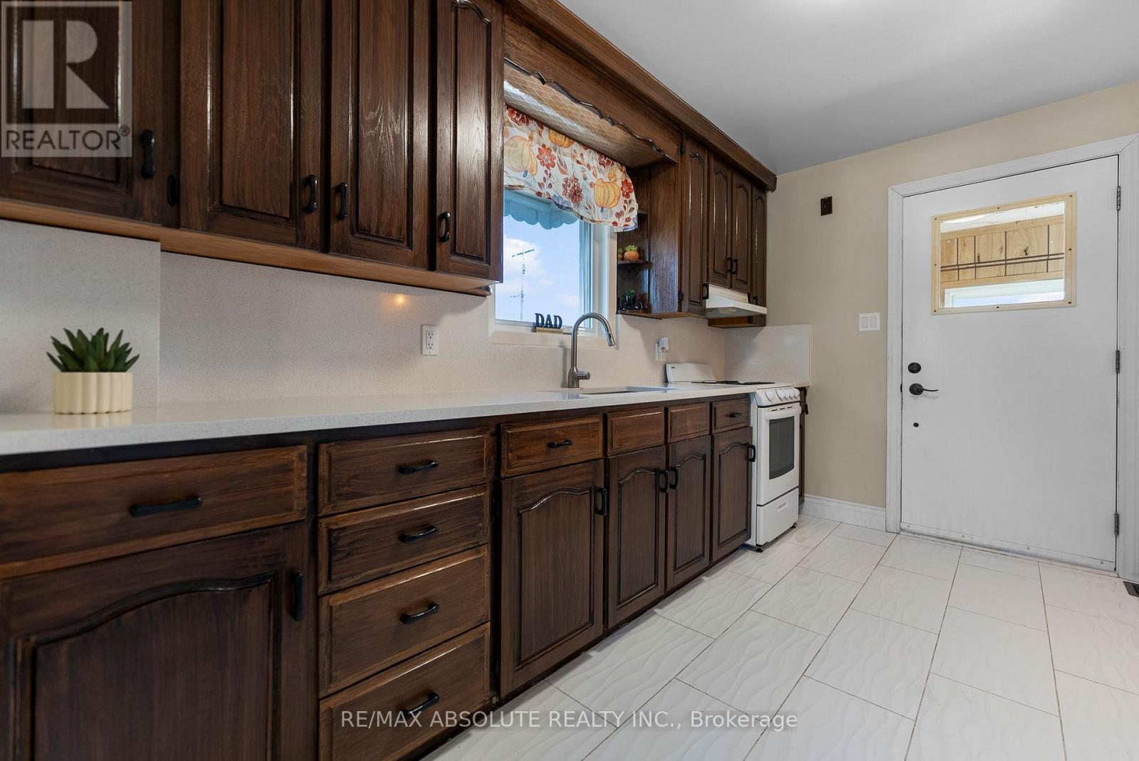 61 THIRD AVENUE - 8