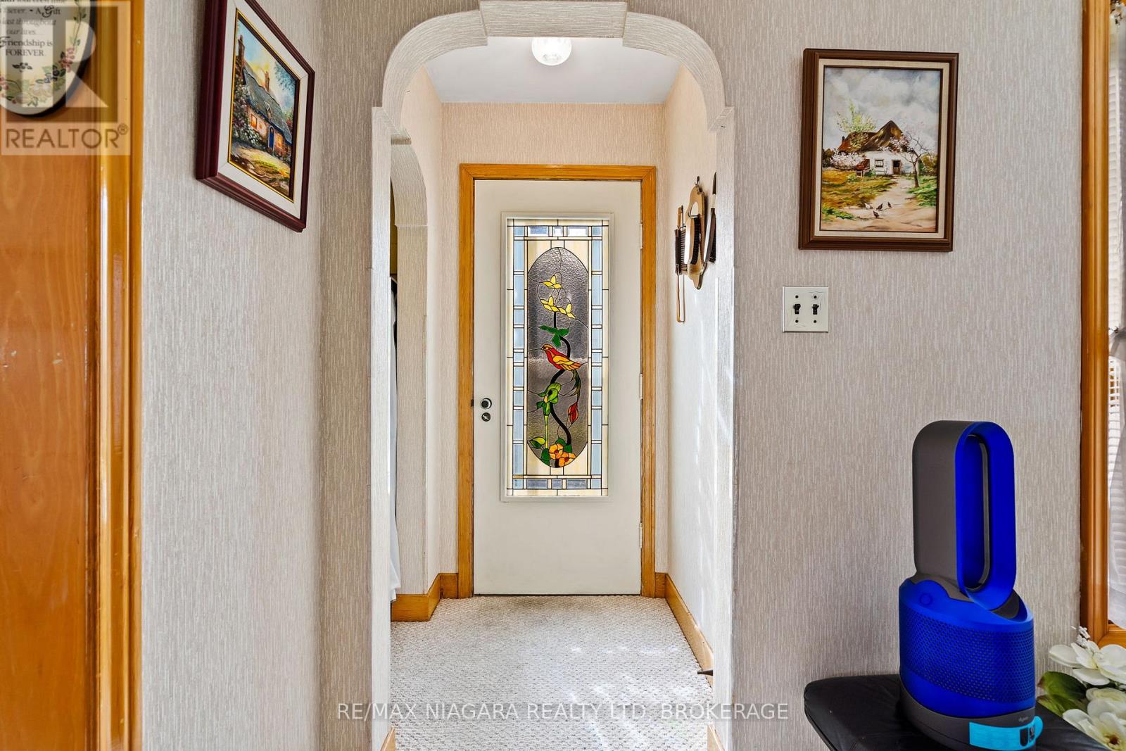 8 LORRAINE STREET - 9