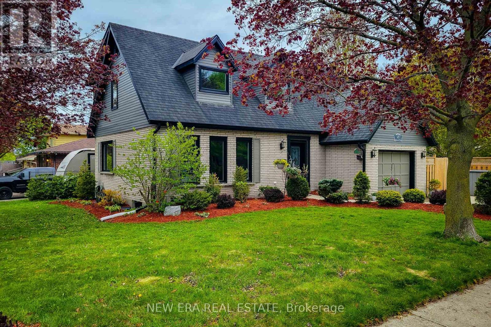 49 ASHWOOD DRIVE - 1