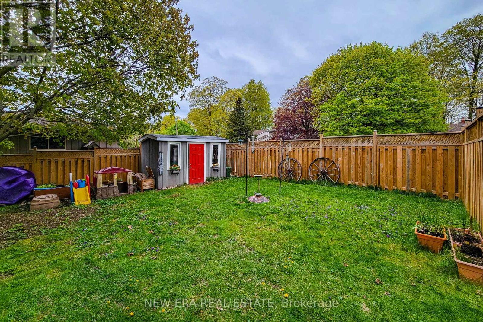 49 ASHWOOD DRIVE - 12
