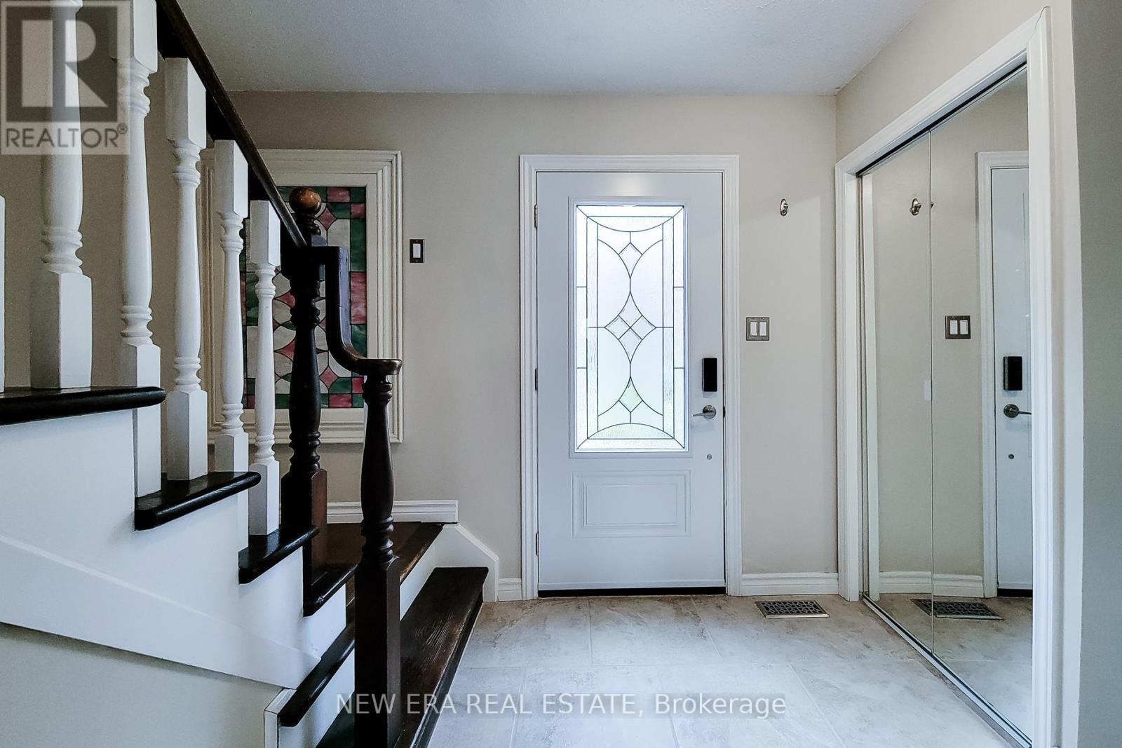 49 ASHWOOD DRIVE - 14