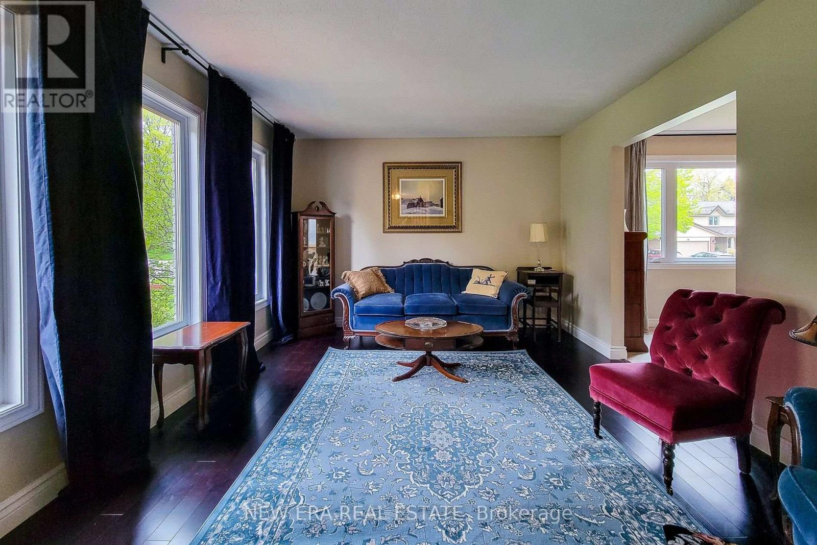 49 ASHWOOD DRIVE - 15