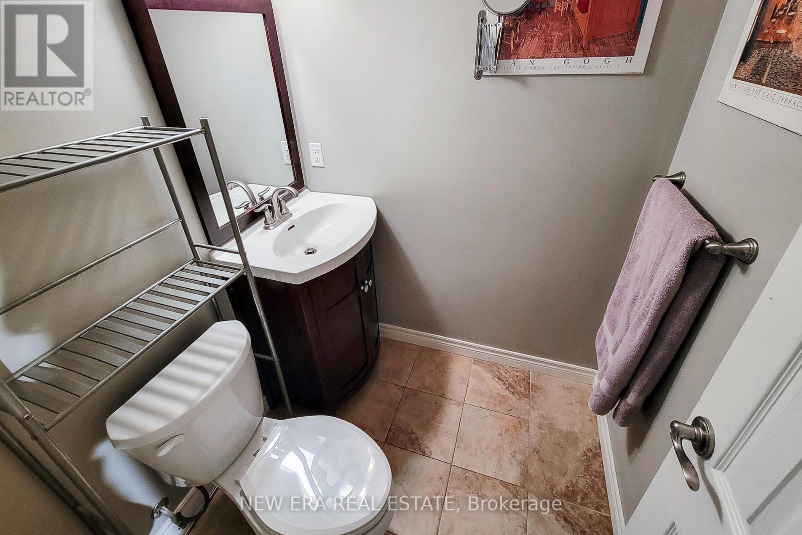 49 ASHWOOD DRIVE - 45