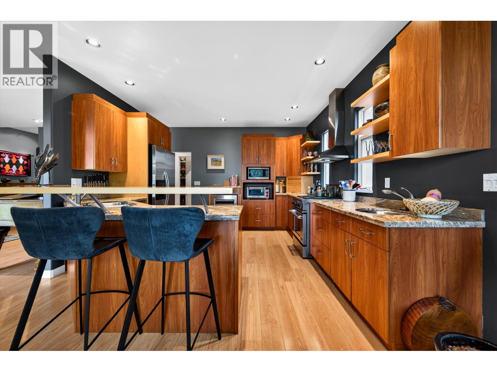792 Rosewood Crescent - 15