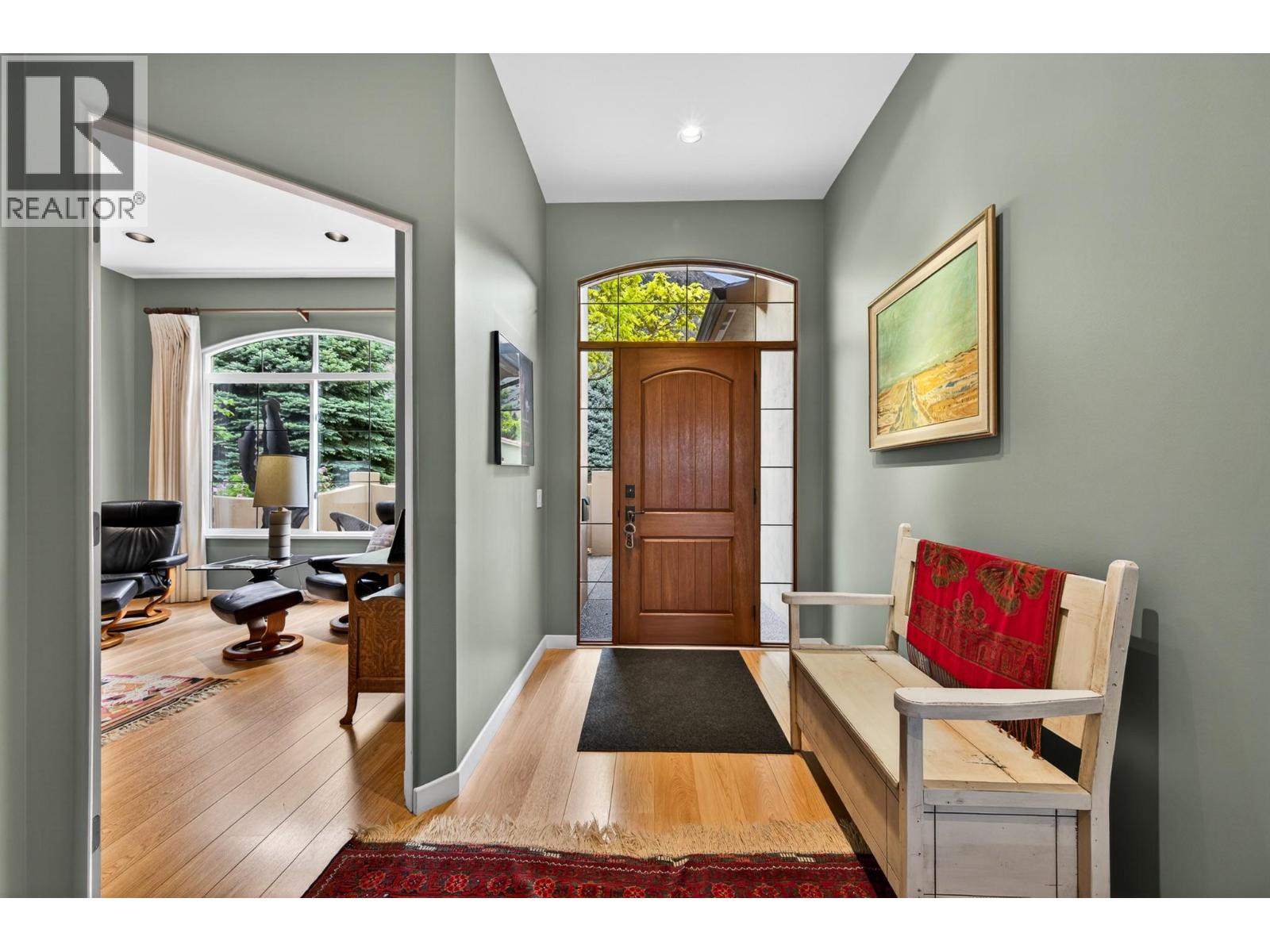 792 Rosewood Crescent - 2