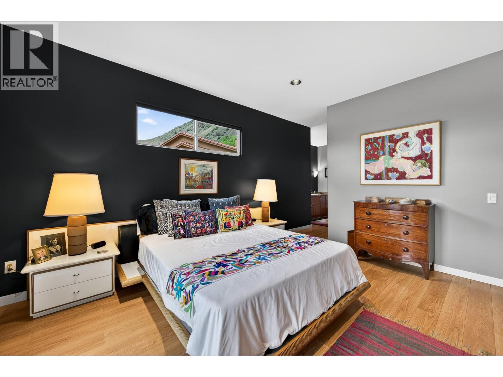 792 Rosewood Crescent - 20