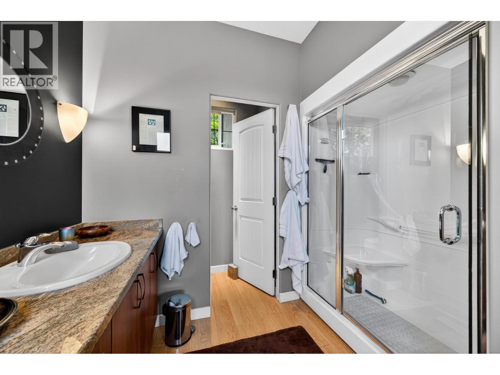 792 Rosewood Crescent - 23