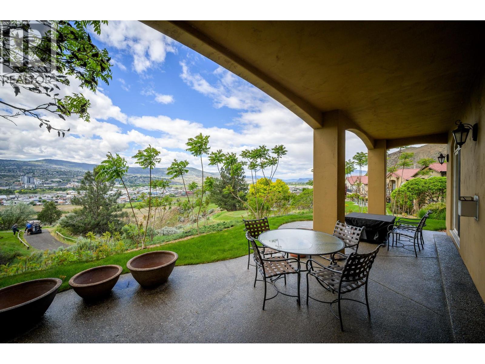 792 Rosewood Crescent - 33