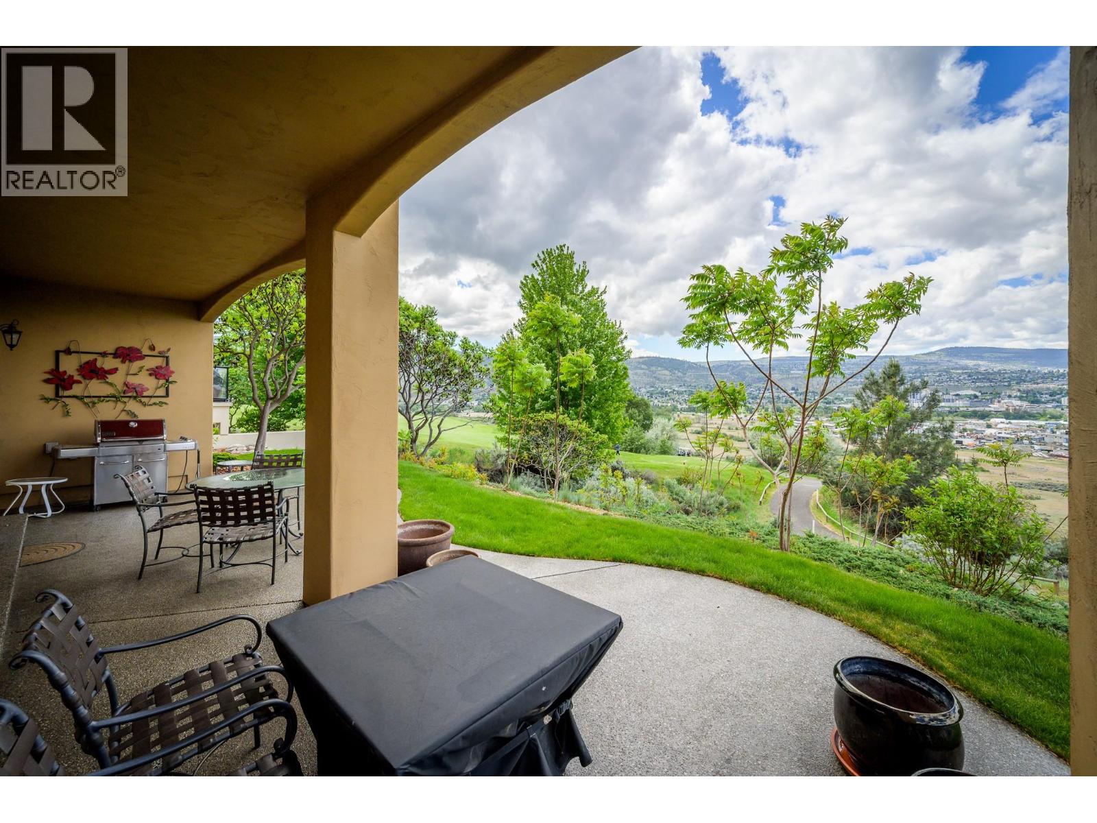 792 Rosewood Crescent - 34