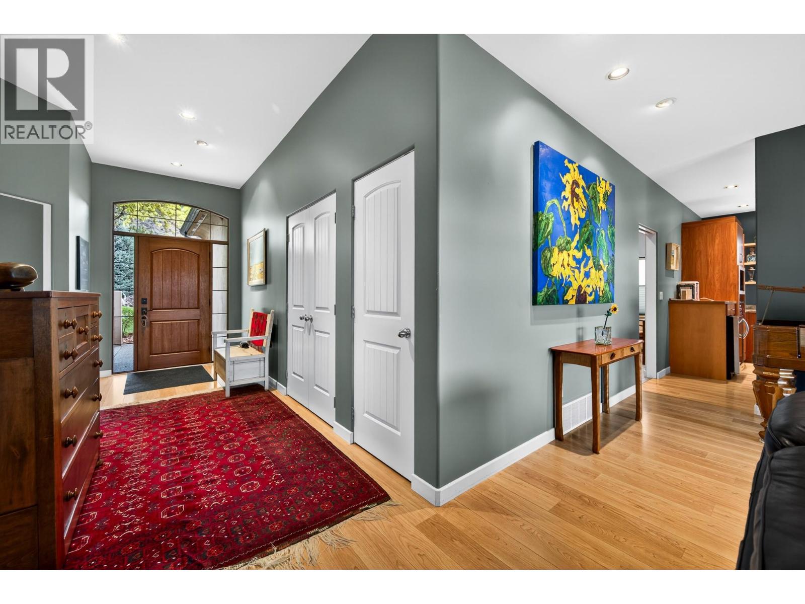 792 Rosewood Crescent - 6