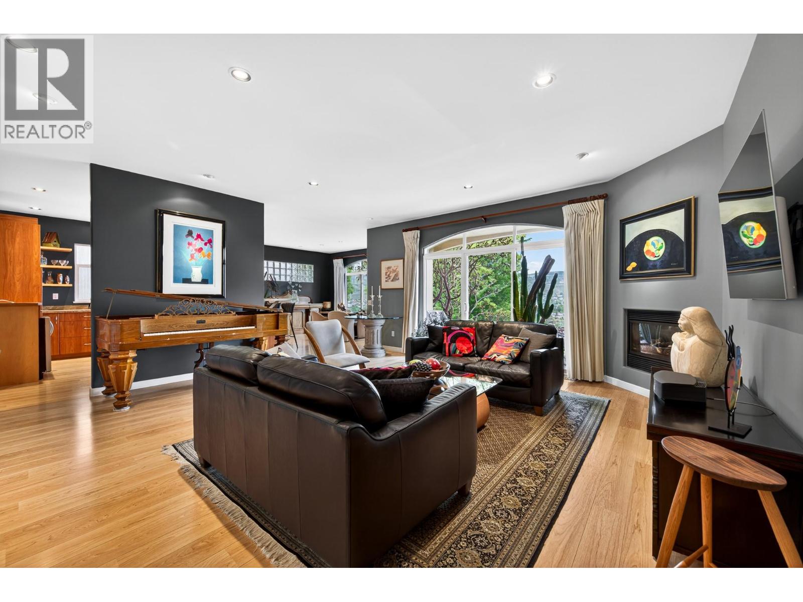 792 Rosewood Crescent - 7