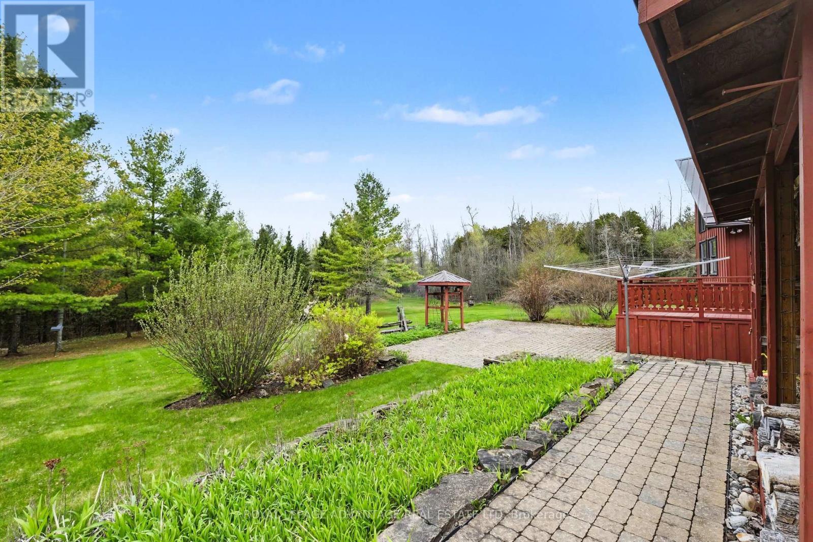 2844 TENNYSON ROAD - 33