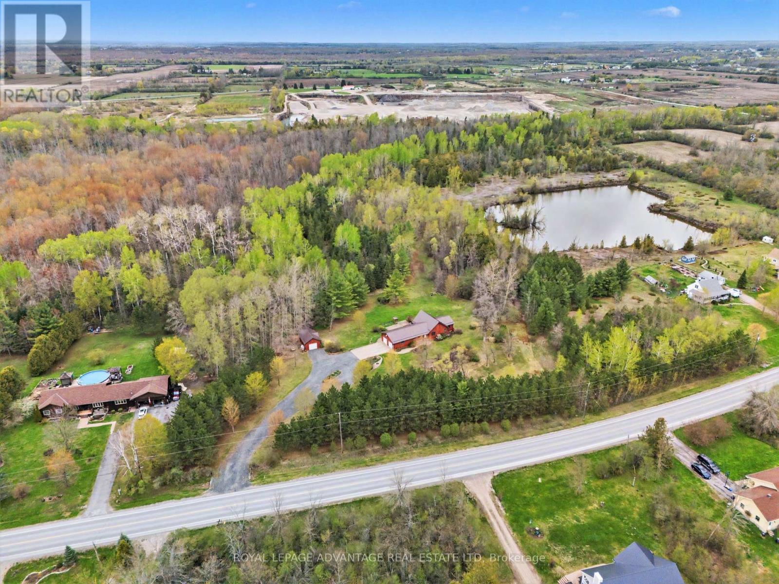 2844 TENNYSON ROAD - 40