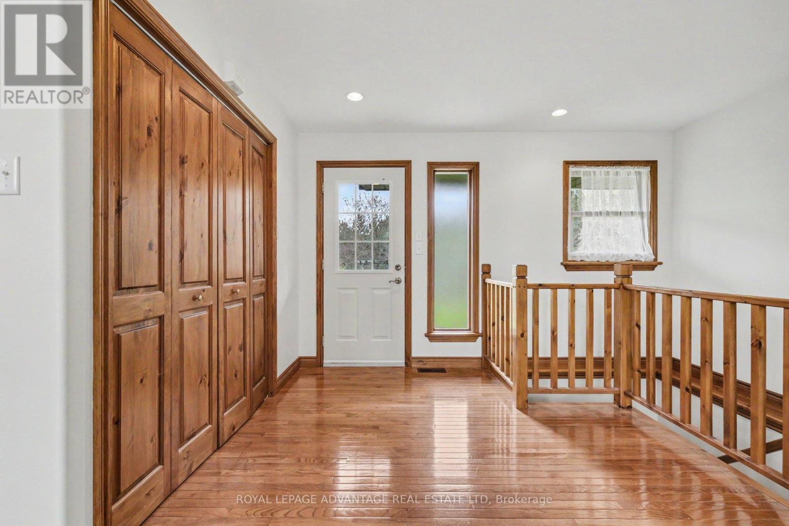 2844 TENNYSON ROAD - 9