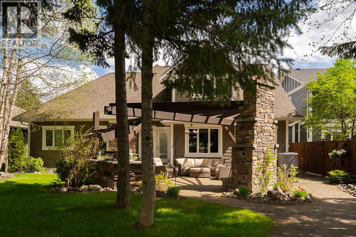 7613 LOEDEL CRESCENT - 36
