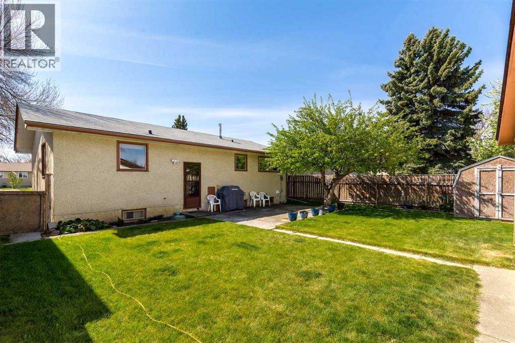 61 Park Meadows Boulevard N - 23