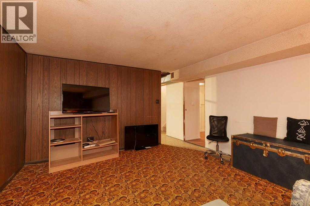 61 Park Meadows Boulevard N - 16