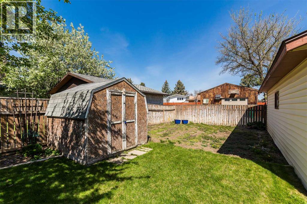 61 Park Meadows Boulevard N - 28
