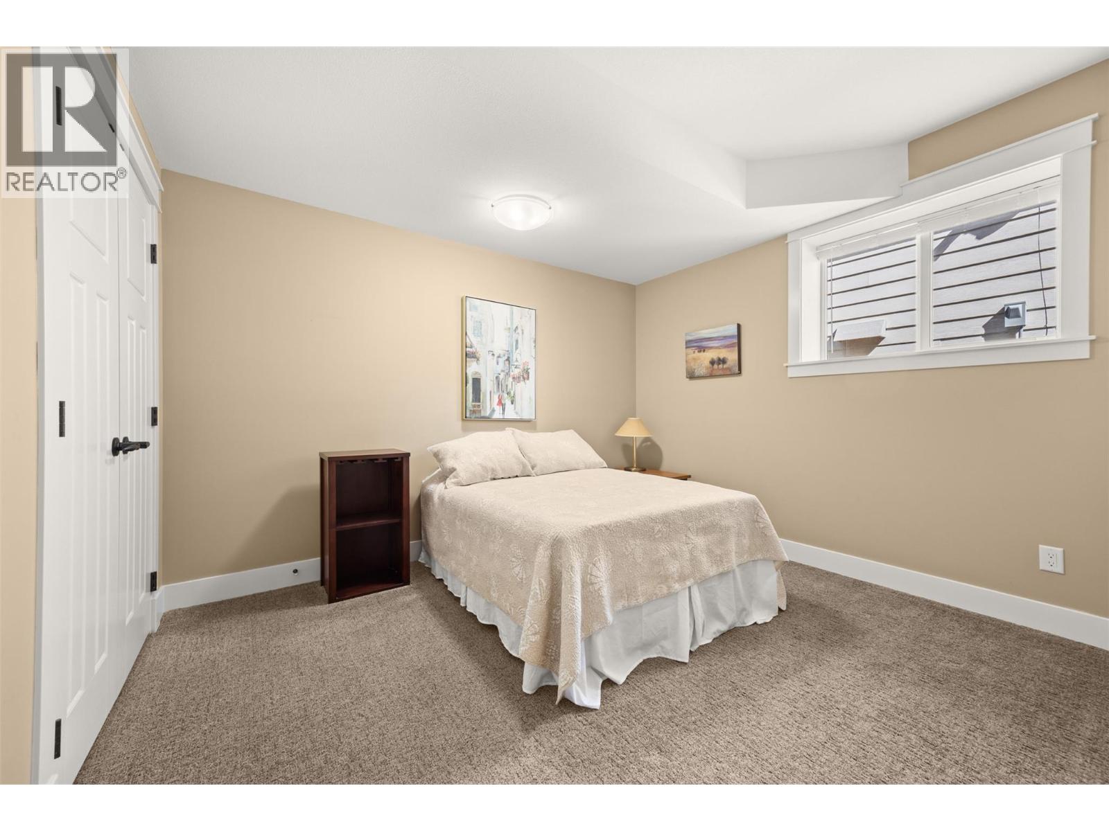  2497 Paramount Drive, West Kelowna
