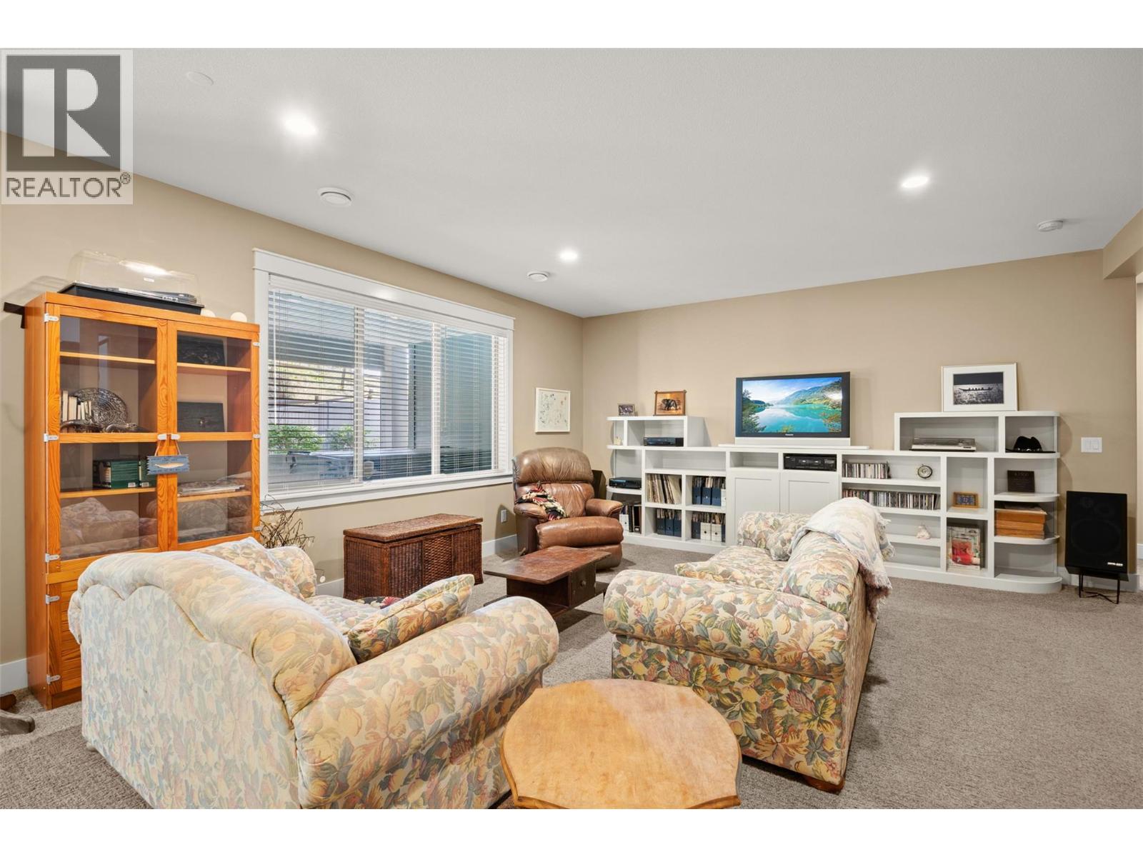 2497 Paramount Drive - 30