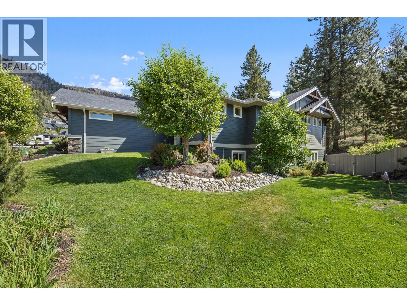  2497 Paramount Drive, West Kelowna