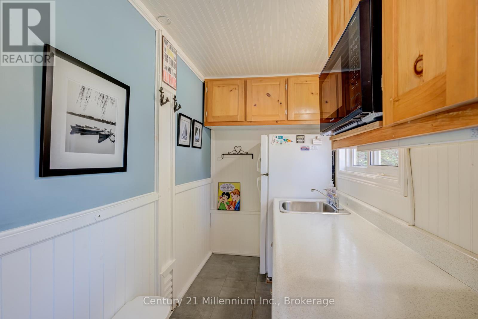 199 MALLORY BEACH ROAD - 12