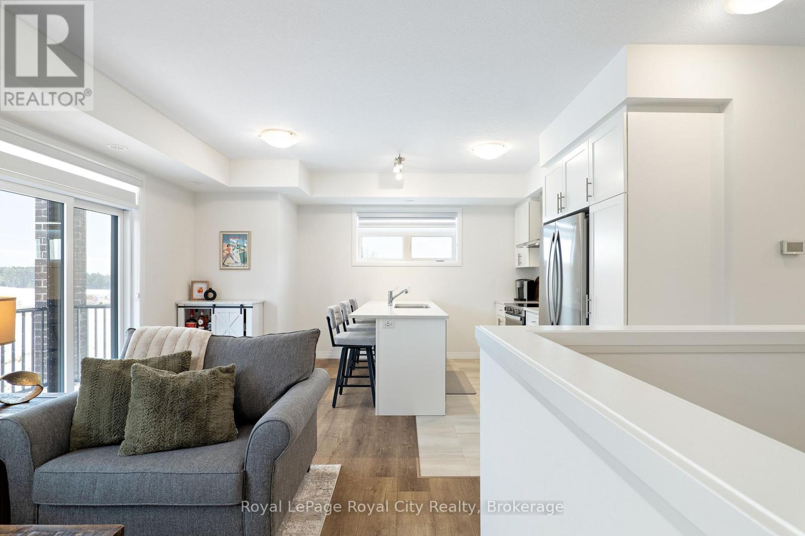 83 THATCHER DRIVE - 15