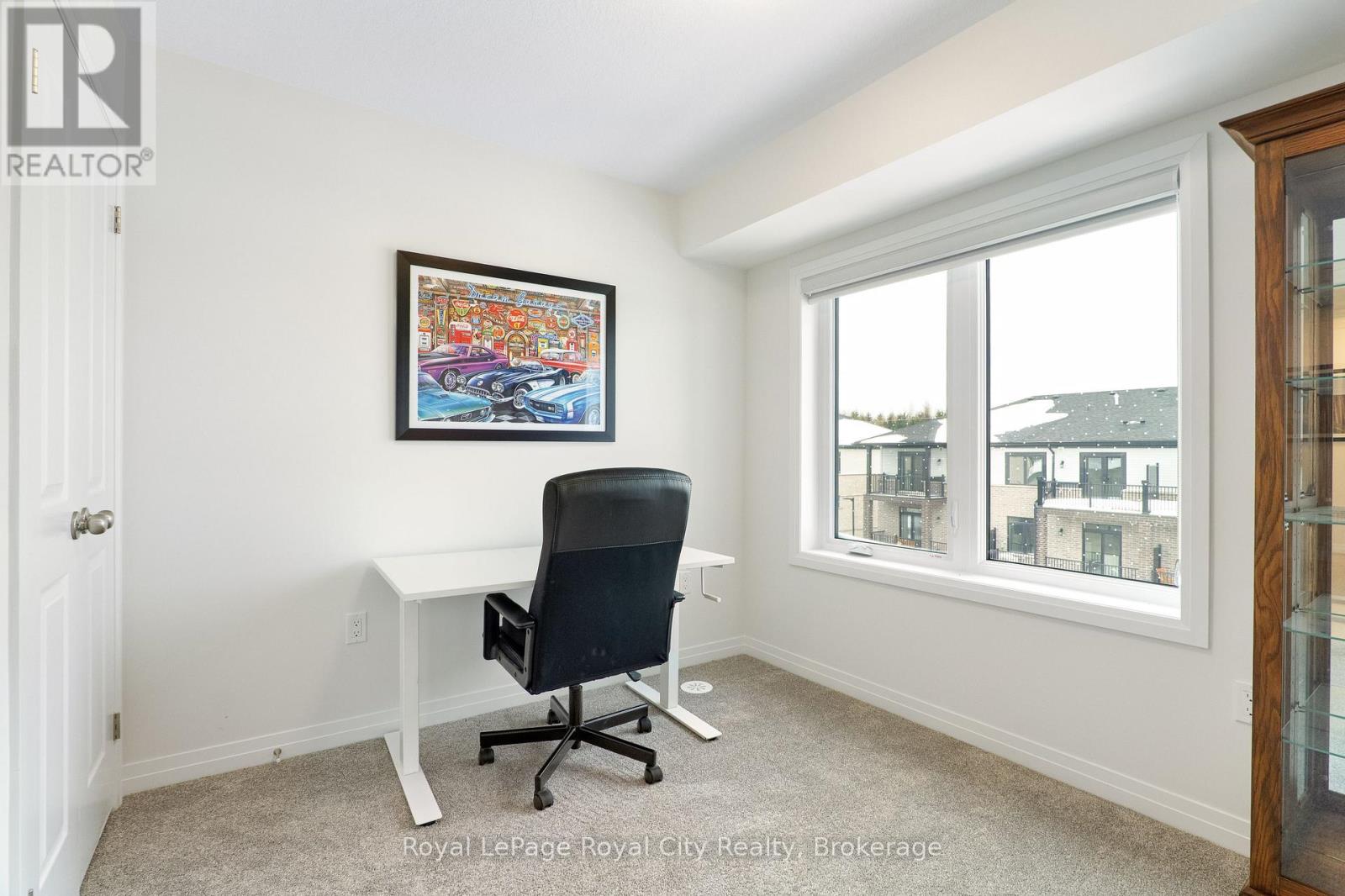 83 THATCHER DRIVE - 33