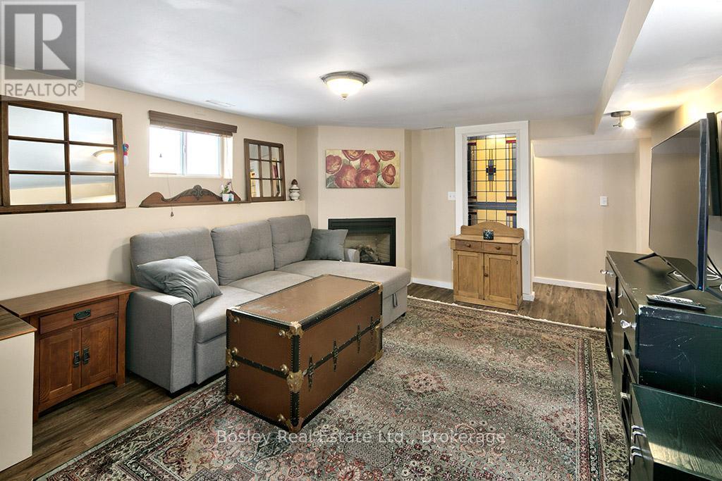 103 BROOK STREET - 47
