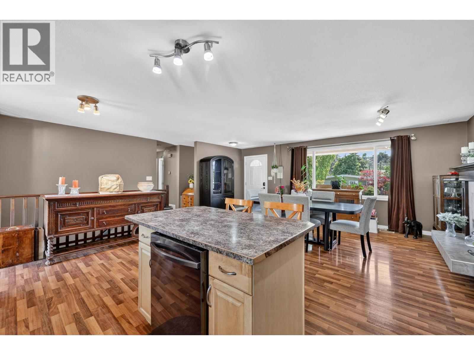 1355 Pasadena Road - 10