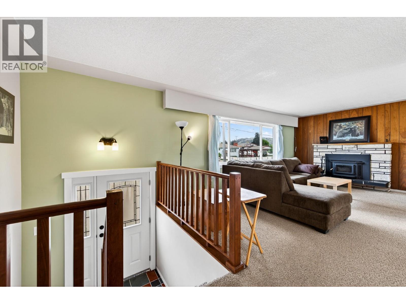 828 MCBRIDE Street - Image 2