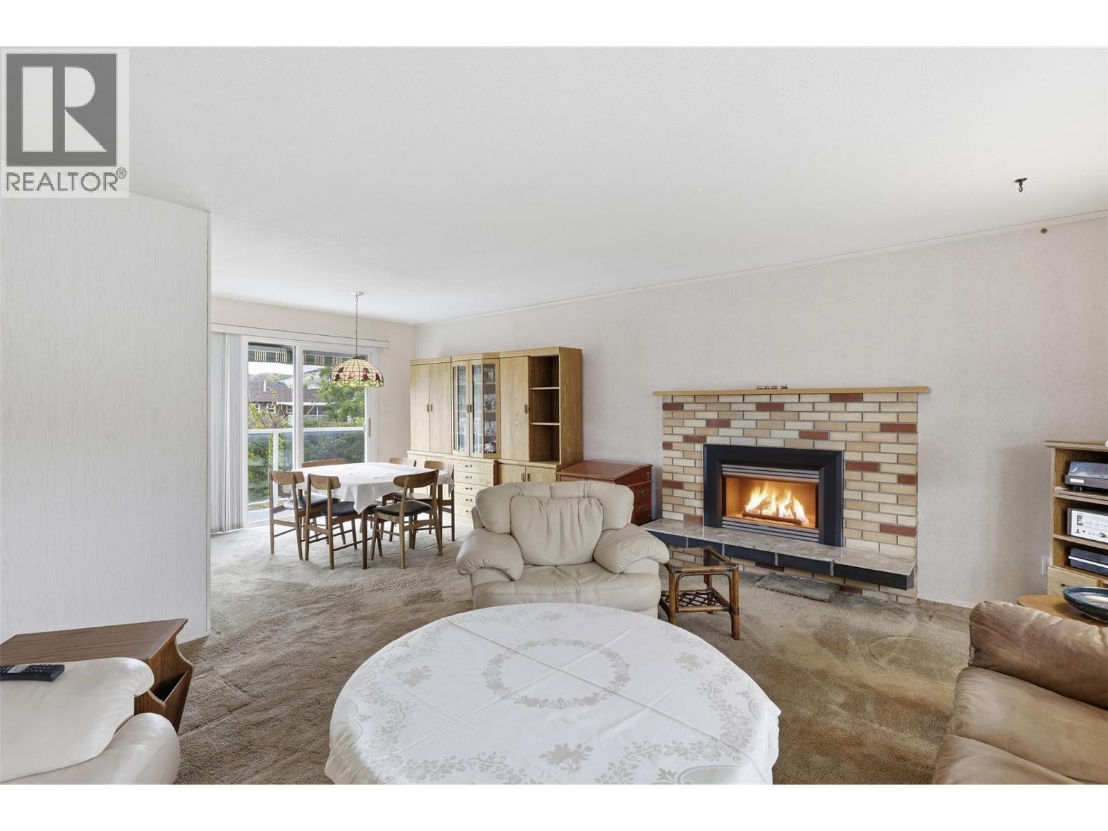 833 MCARTHUR Drive - 14
