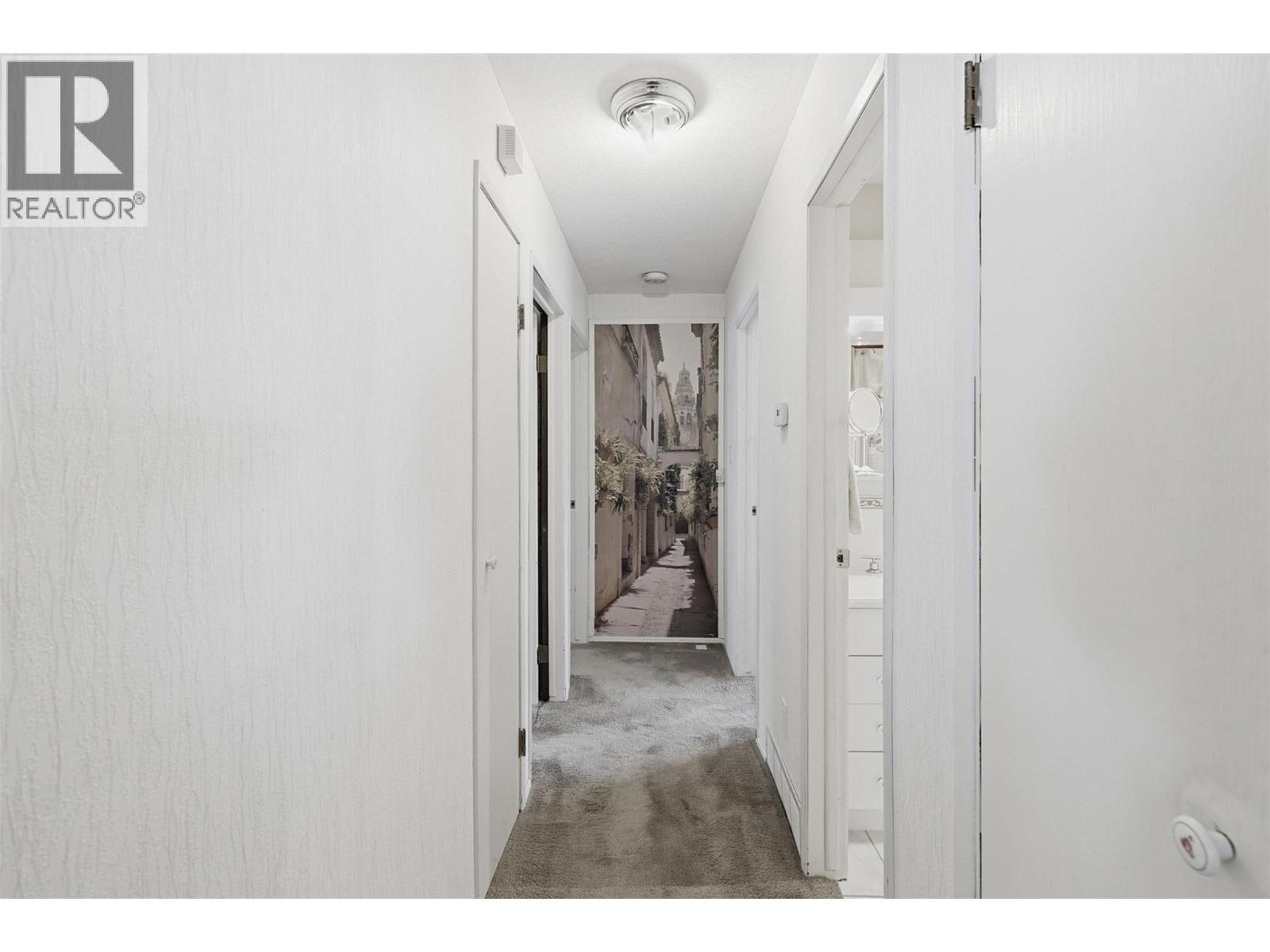 833 MCARTHUR Drive - 18