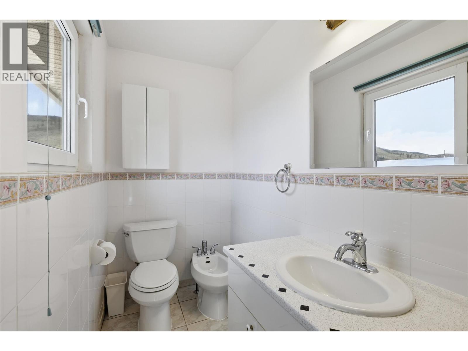 833 MCARTHUR Drive - 21